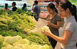 "Bát nháo" sản phẩm rau xanh vào siêu thị