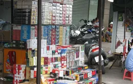 Thuốc lá lậu ngang nhiên bán công khai tại Hà Nội 