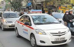 Hà Nội sẽ quản lý taxi bằng phù hiệu mới