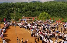 Khám phá hội ném còn ở Tây Bắc