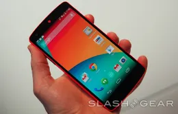 "Trên tay" Nexus 5 phiên bản đỏ của Google