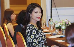 Trương Ngọc Ánh lôi cuốn ánh nhìn với nhan sắc rạng rỡ