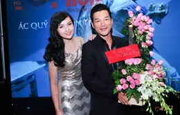 Trương Ngọc Ánh gửi hoa mừng lễ ra mắt phim của chồng cũ