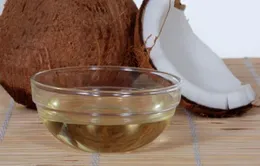 7 bước làm "chất lỏng thần kì" dầu dừa 