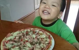 Trổ tài làm pizza nhân thập cẩm