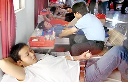 Tôn vinh 100 người hiến máu tiêu biểu Việt Nam 
