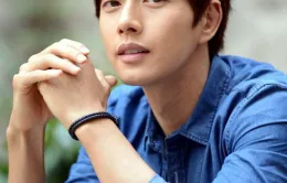 Park Hae Jin nhận giấy khen của Chính phủ