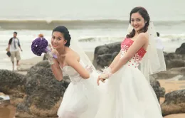 Bảo Anh thẹn thùng mặc váy cưới