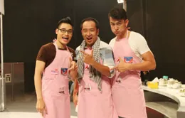 Siêu mẫu Trung Cương và MC Đình Hiếu đối đầu trong bếp