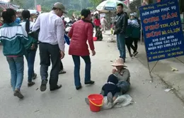 “Cái bang” bủa vây phiên chợ Viềng