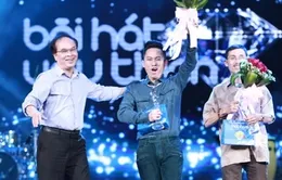 Tùng Dương giành giải Bài hát yêu thích tháng 6 