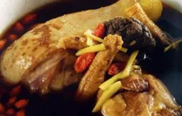 Món ăn thuốc chữa bệnh từ thịt gà