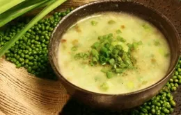 Dinh dưỡng cho trẻ bị sốt ngày hè