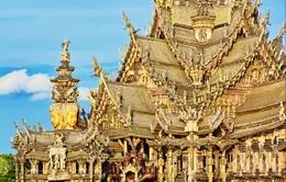 Kỳ thú lâu đài bằng gỗ không có đinh ở Pattaya