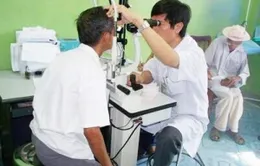 Đẩy tốc độ mổ thủy tinh thể lên 2.500-3.000 ca/1 triệu dân