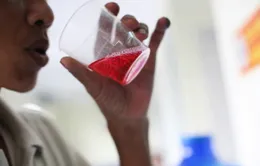 Tại sao khi uống Methadone, phải uống trước mặt cán bộ y tế?