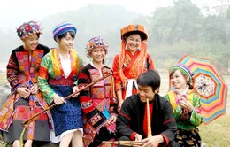 Công diễn vở cải lương "Chợ tình Khau Vai"