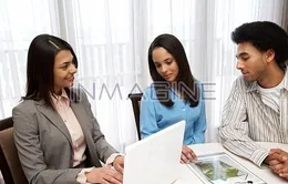 Buồn vì chàng thờ ơ với đám cưới - Nên hay không?