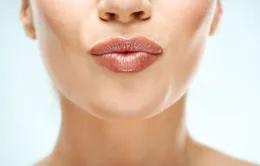 Bí quyết giữ môi mềm trong mùa đông