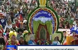 Mexico: Cuộc diễu hành truyền thống của hàng trăm chú hề 