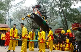 Làm thế nào để giữ nét đẹp nguyên bản của Hội Gióng? 