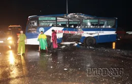 Gia Lai: TNGT nghiêm trọng, 41 hành khách và 2 tài xế thoát chết trong gang tấc