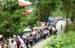 Hàng vạn người viếng Đại tướng Võ Nguyên Giáp dịp nghỉ lễ 30/4 và 1/5