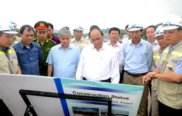 Phó Thủ tướng Nguyễn Xuân Phúc kiểm tra tiến độ thi công cao tốc Nội Bài - Lào Cai 