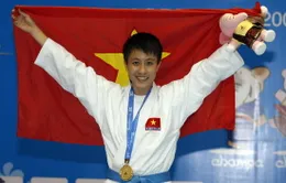 Nhà vô địch karatedo Asiad trở lại thảm tập