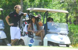 Nữ sinh kiêm cầu thủ hockey sa lưới tình của Diego Forlan