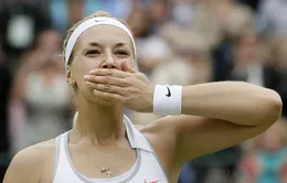 Mỹ nữ loại Serena tiến thẳng vào bán kết Wimbledon