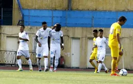 Hà Nội T&T tiến sát ngôi vương sau trận có 4 quả penalty