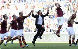 Roma 2-0 Lazio: Nước mắt của Balzaretti