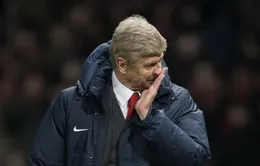 HLV Wenger dè chừng trước đối thủ từng cầm hoà Man Utd