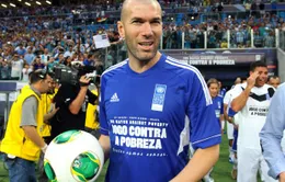 Tin chiều 3/3: Zidane, "Ro béo" và Figo trở lại sân cỏ