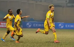V.League vòng 9: Thanh Hóa bay cao, Công Vinh cán mốc 100 bàn