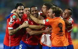 World Cup 2014: Đánh bại Australia 3-1, Chile giành ngôi nhì bảng B