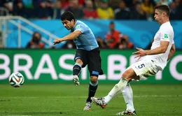 Suarez tiết lộ đã bị chuột rút trước khi ghi bàn thứ 2