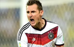 Miroslav Klose đi vào lịch sử World Cup