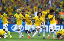 Nhọc nhằn đánh bại Chile sau loạt "đấu súng", Brazil vào tứ kết