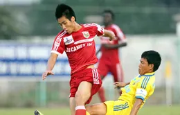 Vòng 21 V-League: B.Bình Dương soán ngôi đầu của Hà Nội T&T