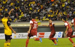 U19 Việt Nam 2-2 U21 Brunei: "Cầm vàng lại để vàng rơi"
