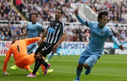 ĐKVĐ Man City giành 3 điểm nhọc nhằn ngày ra quân