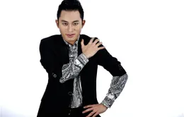 Tùng Dương hát để tưởng nhớ Đại tướng Võ Nguyên Giáp