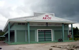 Chợ tiền tỷ bỏ không ở ĐBSCL