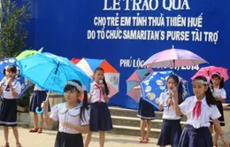 Trao 4.000 suất quà cho trẻ em nghèo vui đón Tết