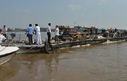 Chủ tịch nước khen 2 gia đình cứu người trong vụ cháy tàu 