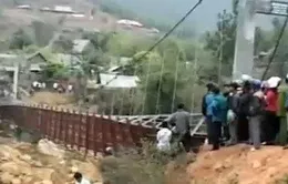 Điều 2 trực thăng vận chuyển người và thuốc men hỗ trợ vụ sập cầu tại Lai Châu