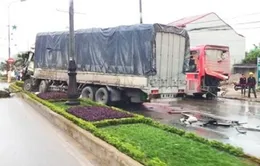 Hà Tĩnh: 3 ô tô đâm nhau liên hoàn, 1 người bị thương nặng