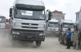 Xe tải Trung Quốc giá rẻ kém chất lượng ồ ạt vào Việt Nam
